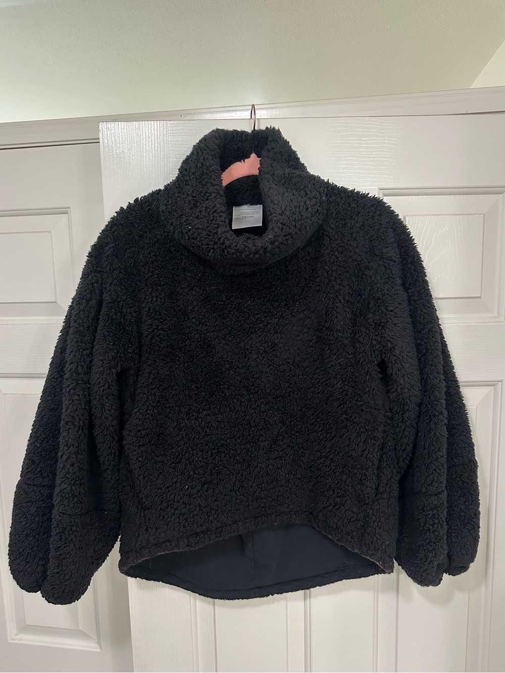 lululemon athletica Black Sherpa High Neck Pullover Sweatshirt